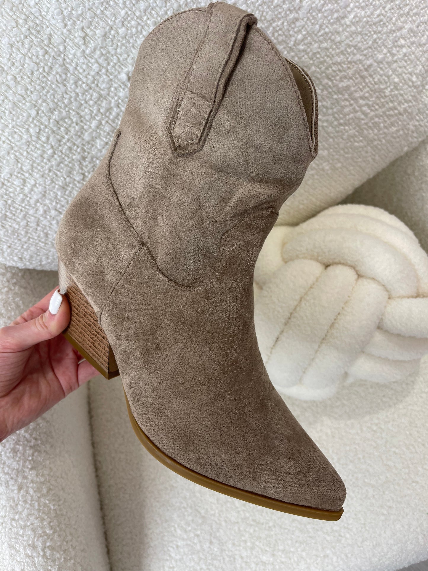 KIRA Western Cowboy Boots