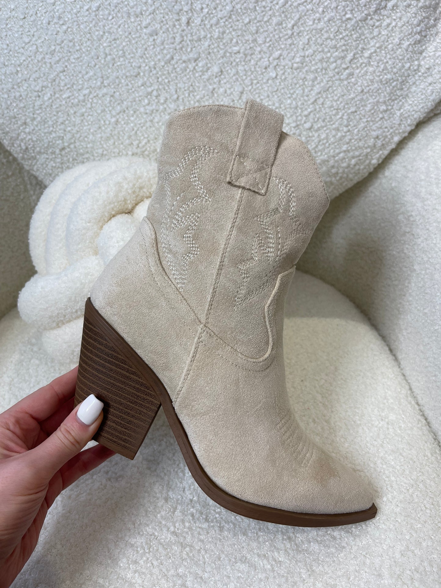 ABBY Beige Western Cowboy Boots