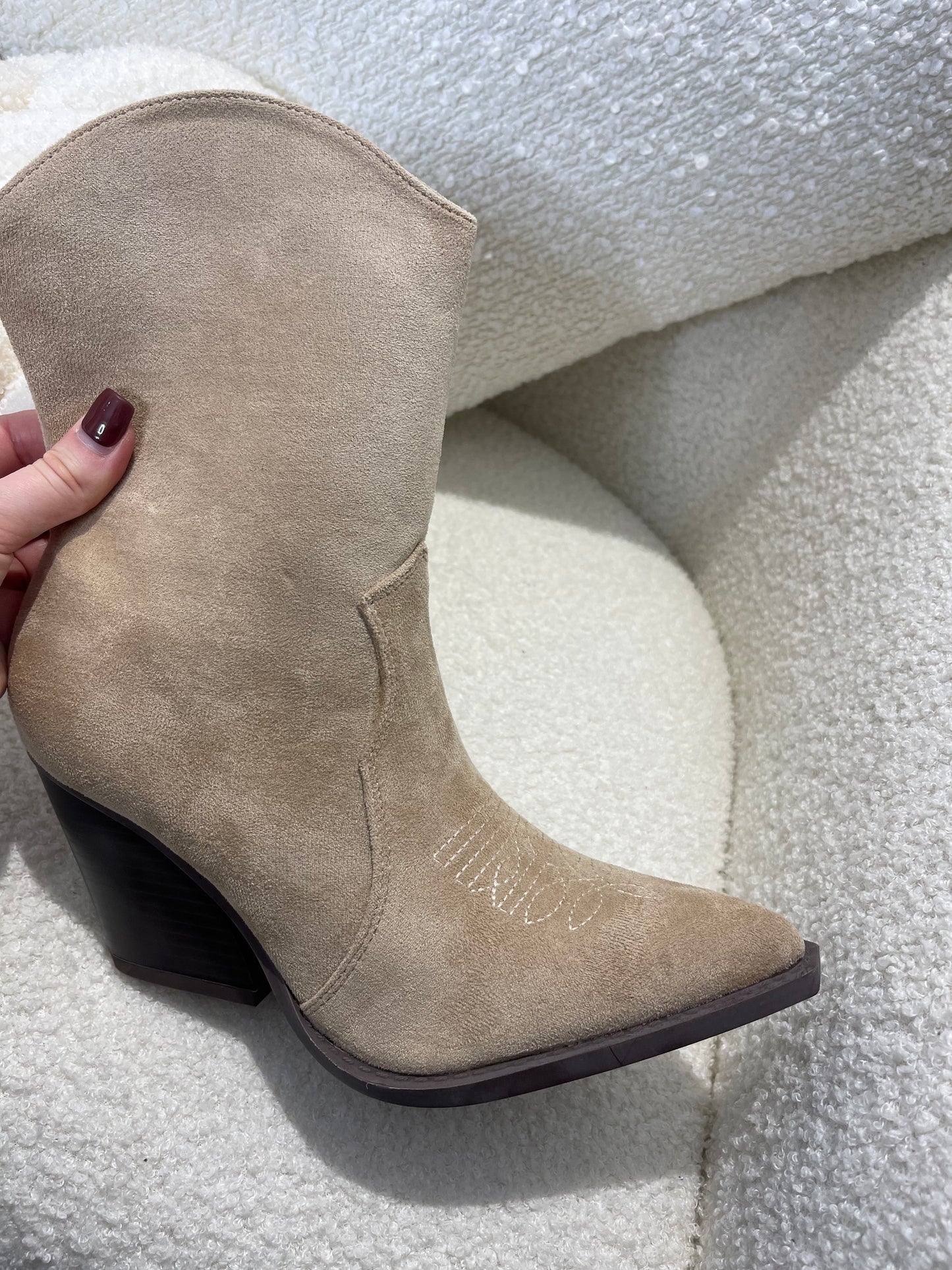 AMIE Beige Western Cowboy Boots