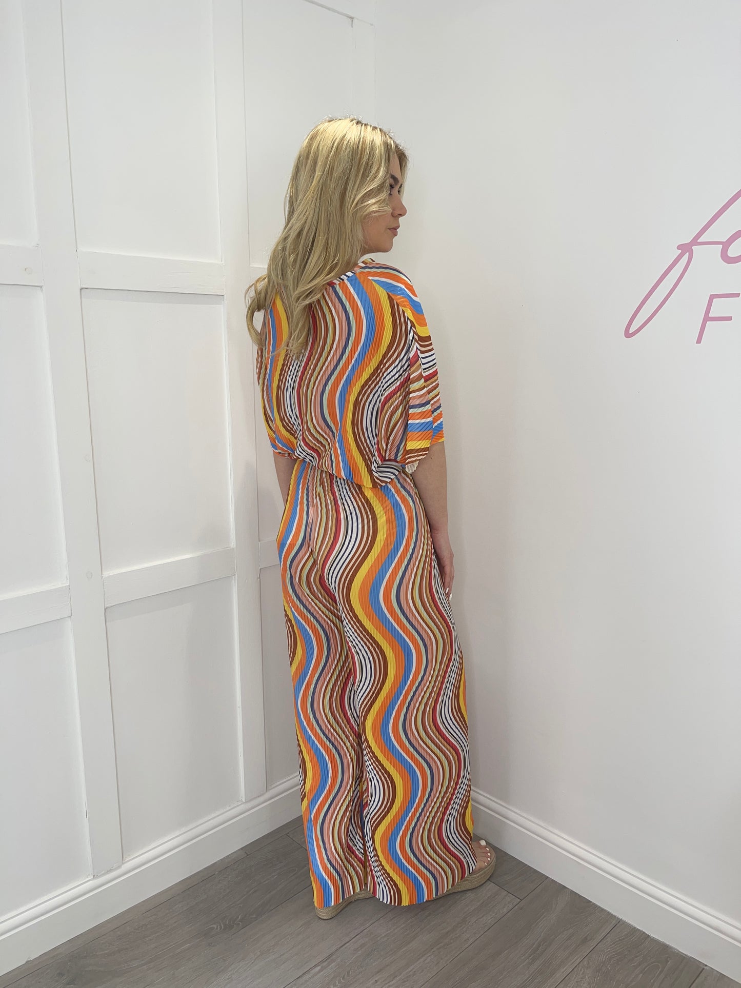 TILLY Orange Wavy Pleated Co Ord Set