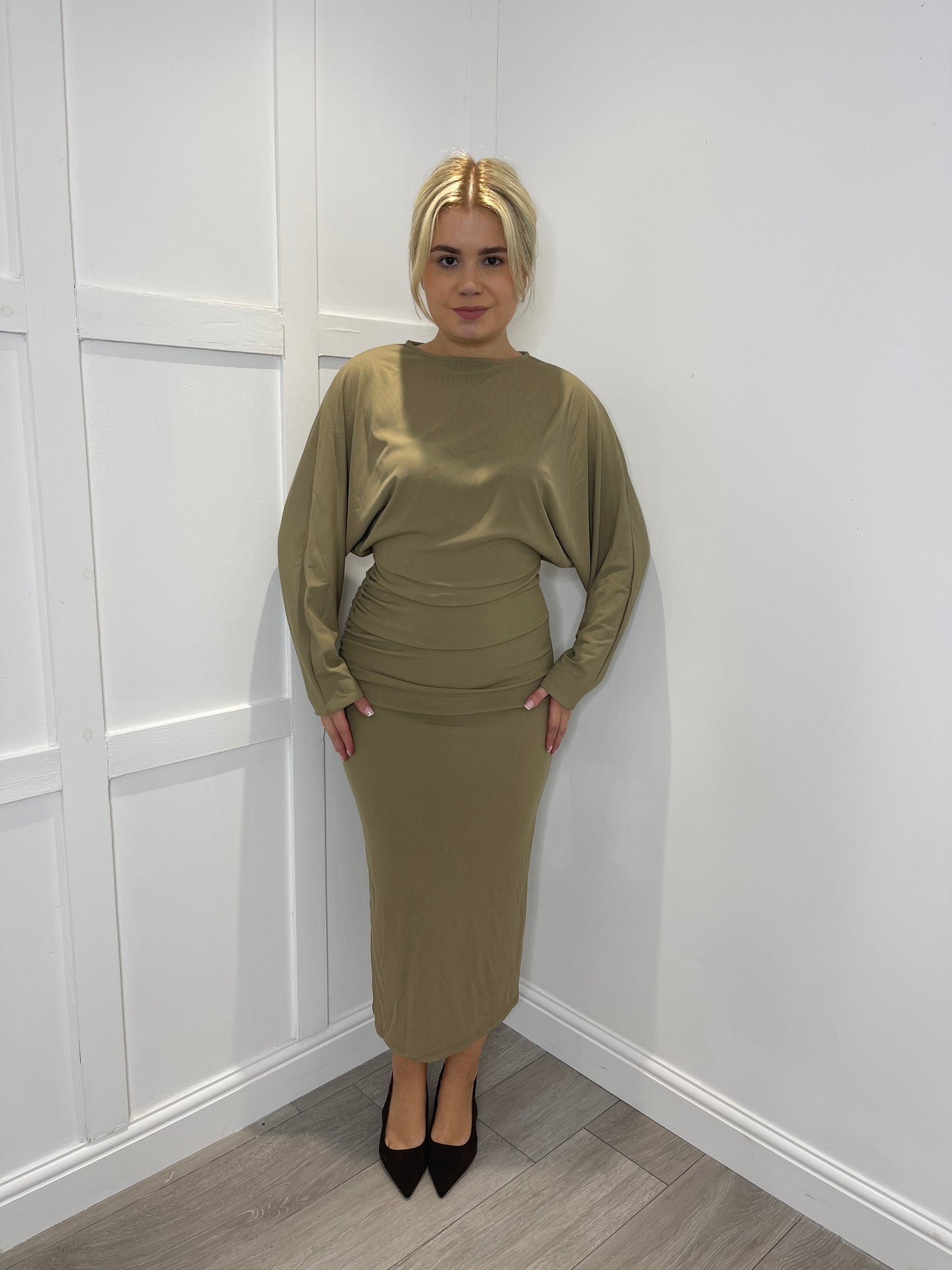 CARLI Taupe Long Sleeve Ruched Draped Midi Dress