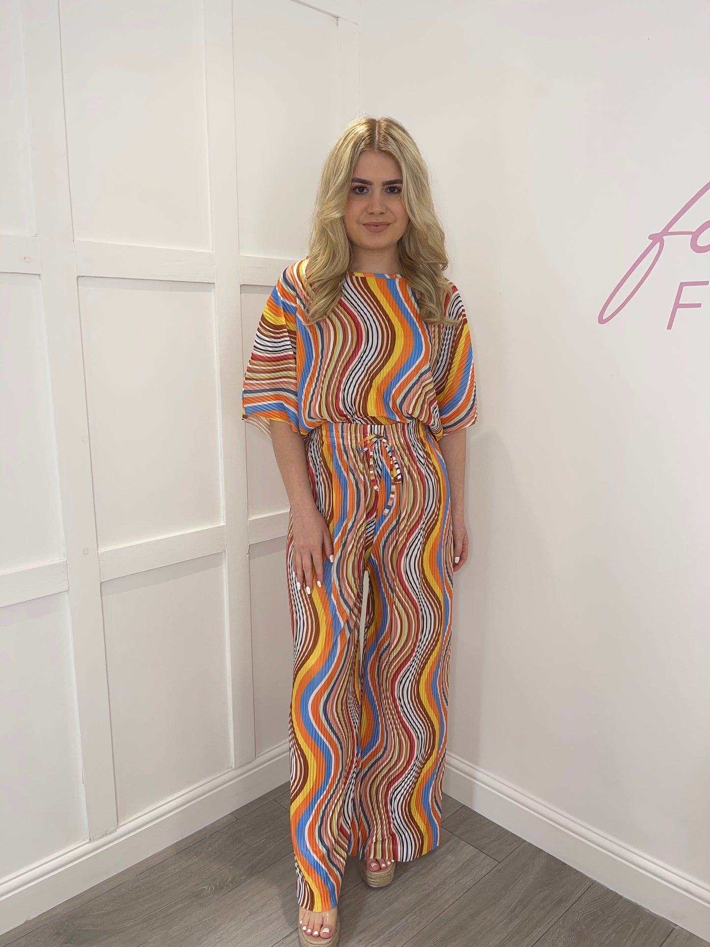 TILLY Orange Wavy Pleated Co Ord Set