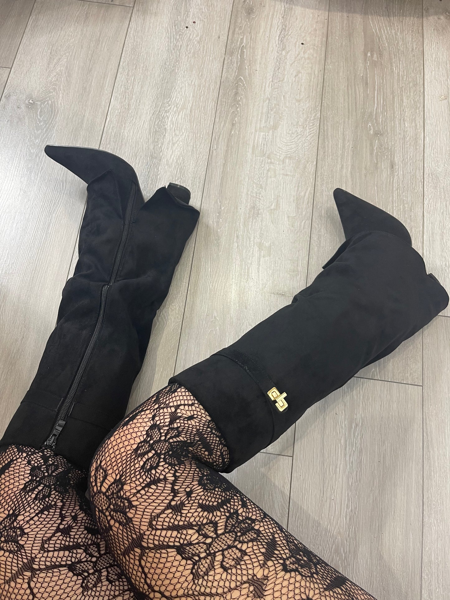 ELIANA Knee High Lock Suede Boots