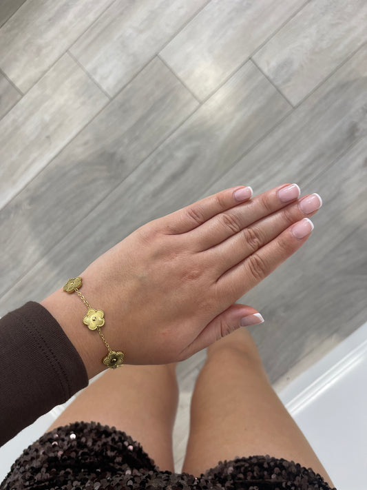 LEMARA Gold Clover Style Bracelet