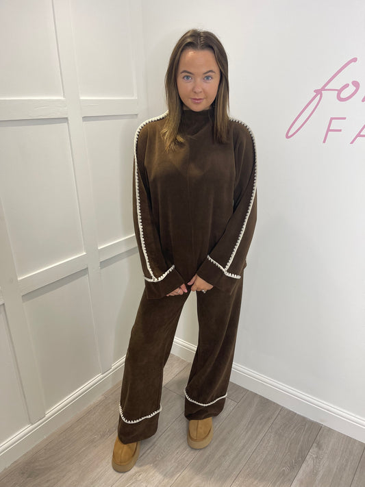 HARRIETT Chocolate Brown Pipeline Contrast Loungewear Set