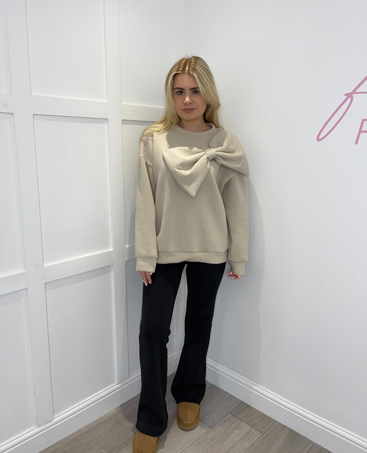 AMY Exaggerated Bow Jumper